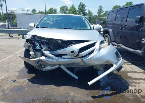 2011 Toyota Corolla Le z USA, uszkodzony, nr VIN JTDBU4EE1BJ095867